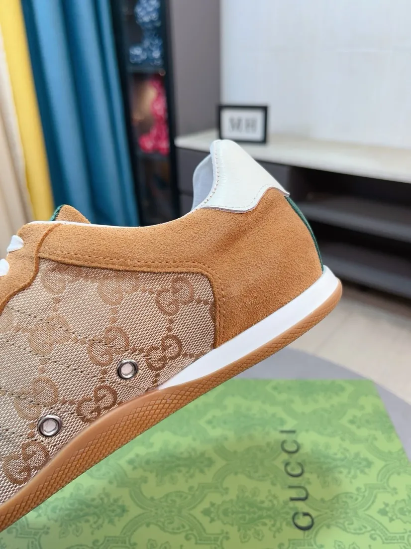 Men's shoes 💰458🌹🌹[GUCCI] Gucci's new lace-up casual men's shoes are on the market first, and the materials and workmanship are superior to all versions on the market. The highest quality shipped first-layer cowhide with imported original perforated materials➕Genuine leather lining, privately molded soft outsole, high foot comfort, imported special materials highlight the brand's unique charm, high-end customization 38-44